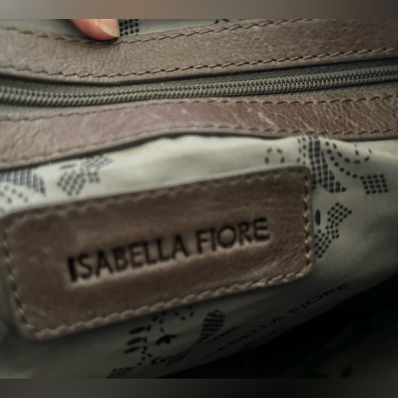 Isabella Fiore Bag with embroidered flap closure and removable crossbody strap - Picture 4 of 6